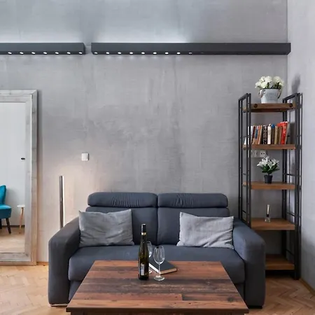 Golden Stage Nook By Interhome * Praga