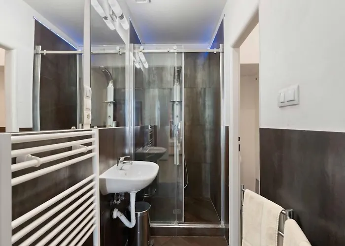 Golden Stage Nook By Interhome Appartement Prague