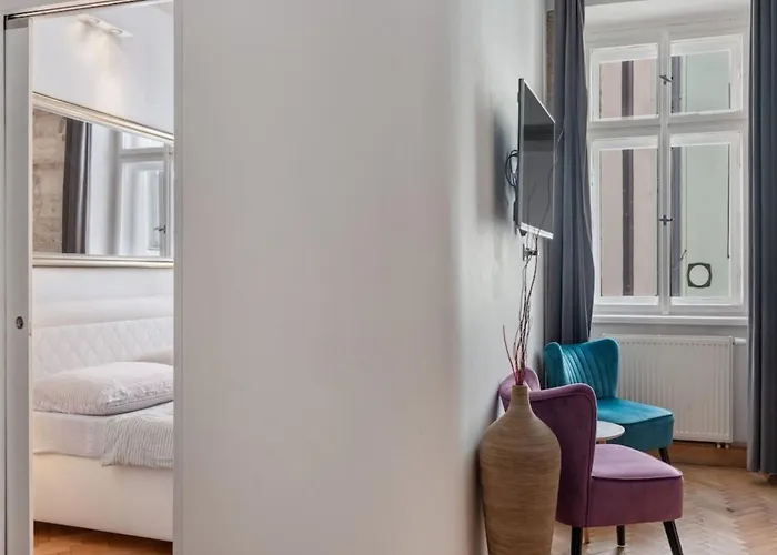 Golden Stage Nook By Interhome شقة