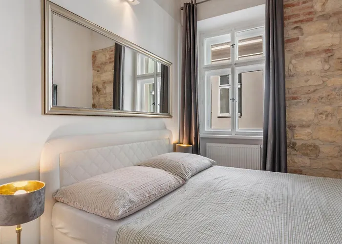 Golden Stage Nook By Interhome شقة